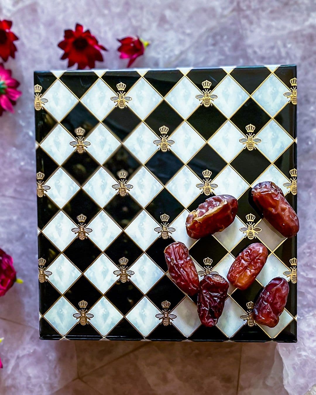 Gingham Bee Sweet Box