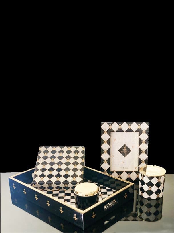 Gingham Bee Hamper Large